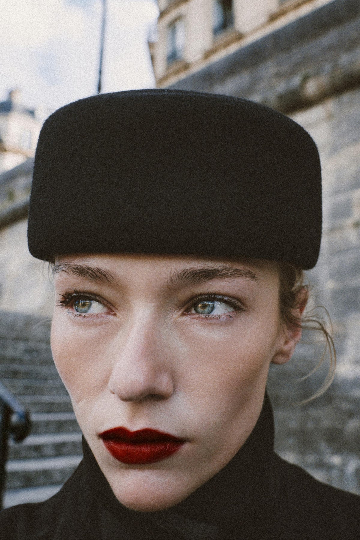 100% WOOL OVAL HAT