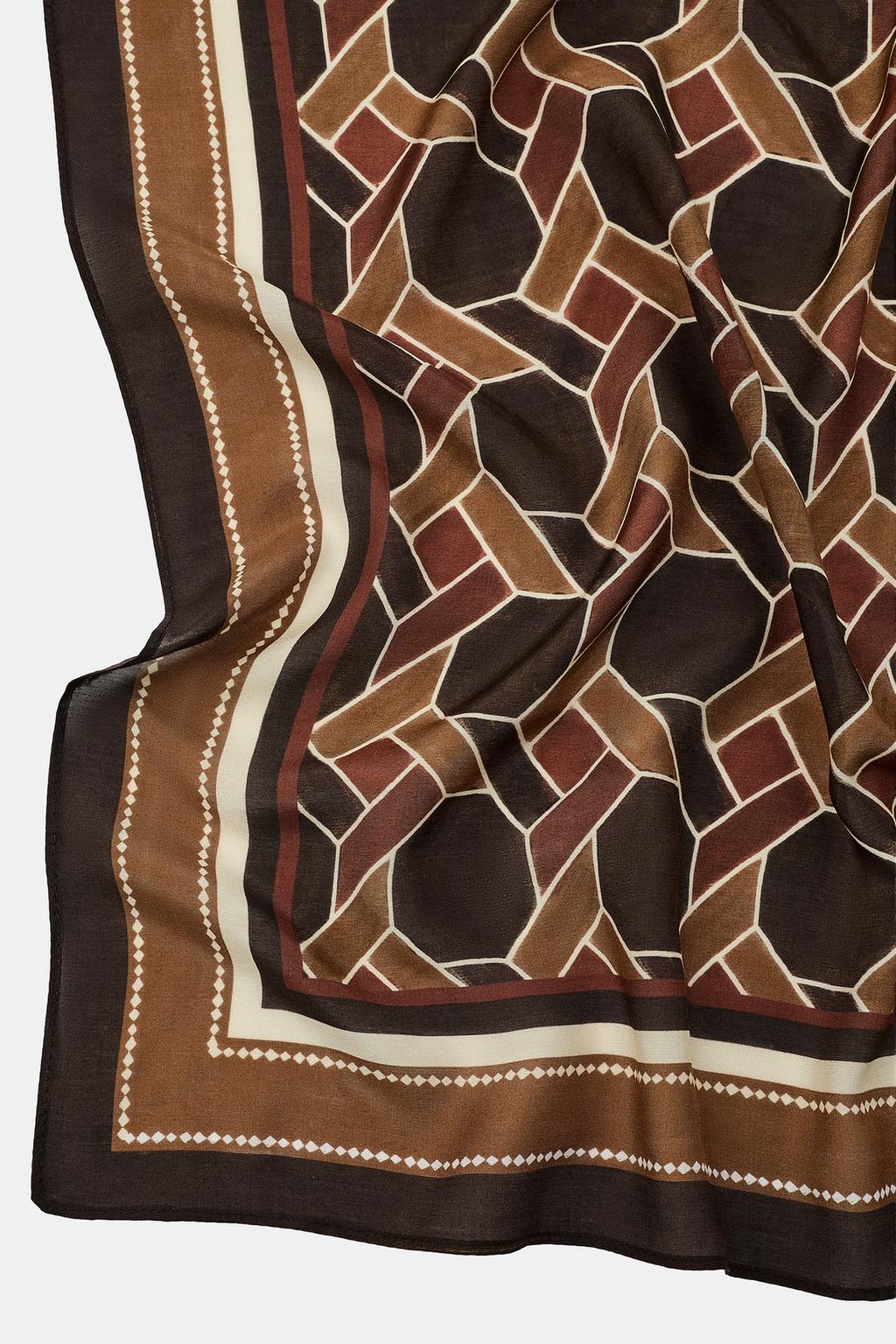 GEOMETRIC PRINT SILK SCARF
