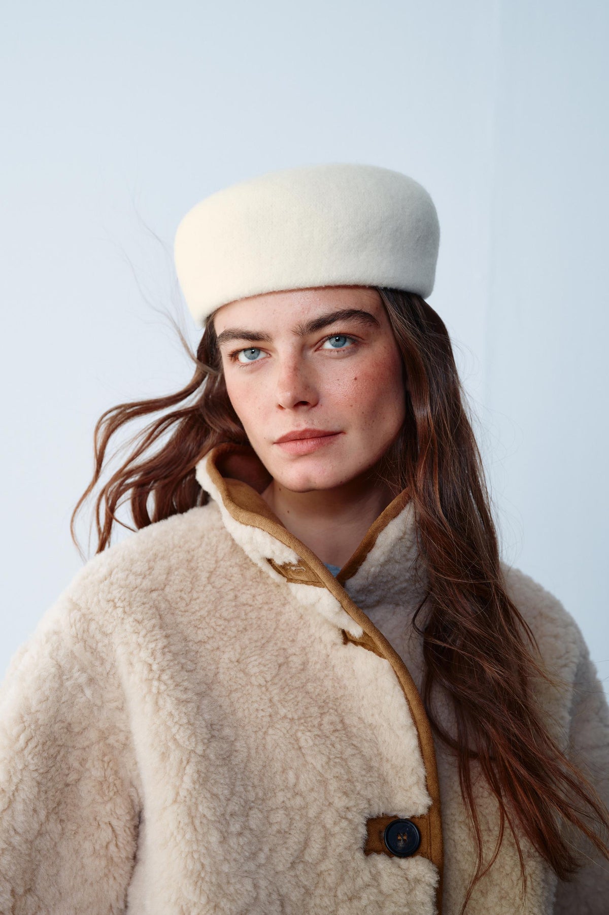 WOOL BLEND PILLBOX HAT OFF WHITE