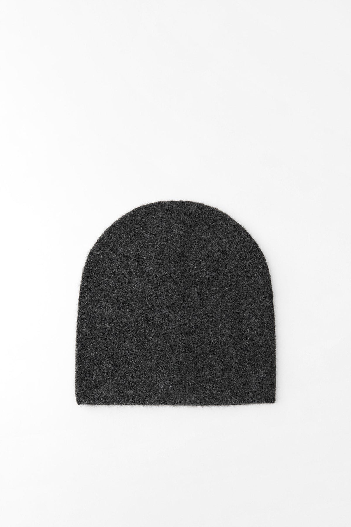 SOFT KNIT BEANIE