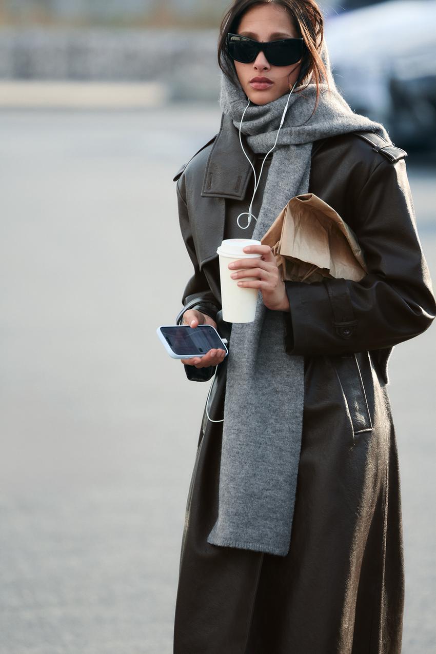 SCARF WITH HOODIE GRAY