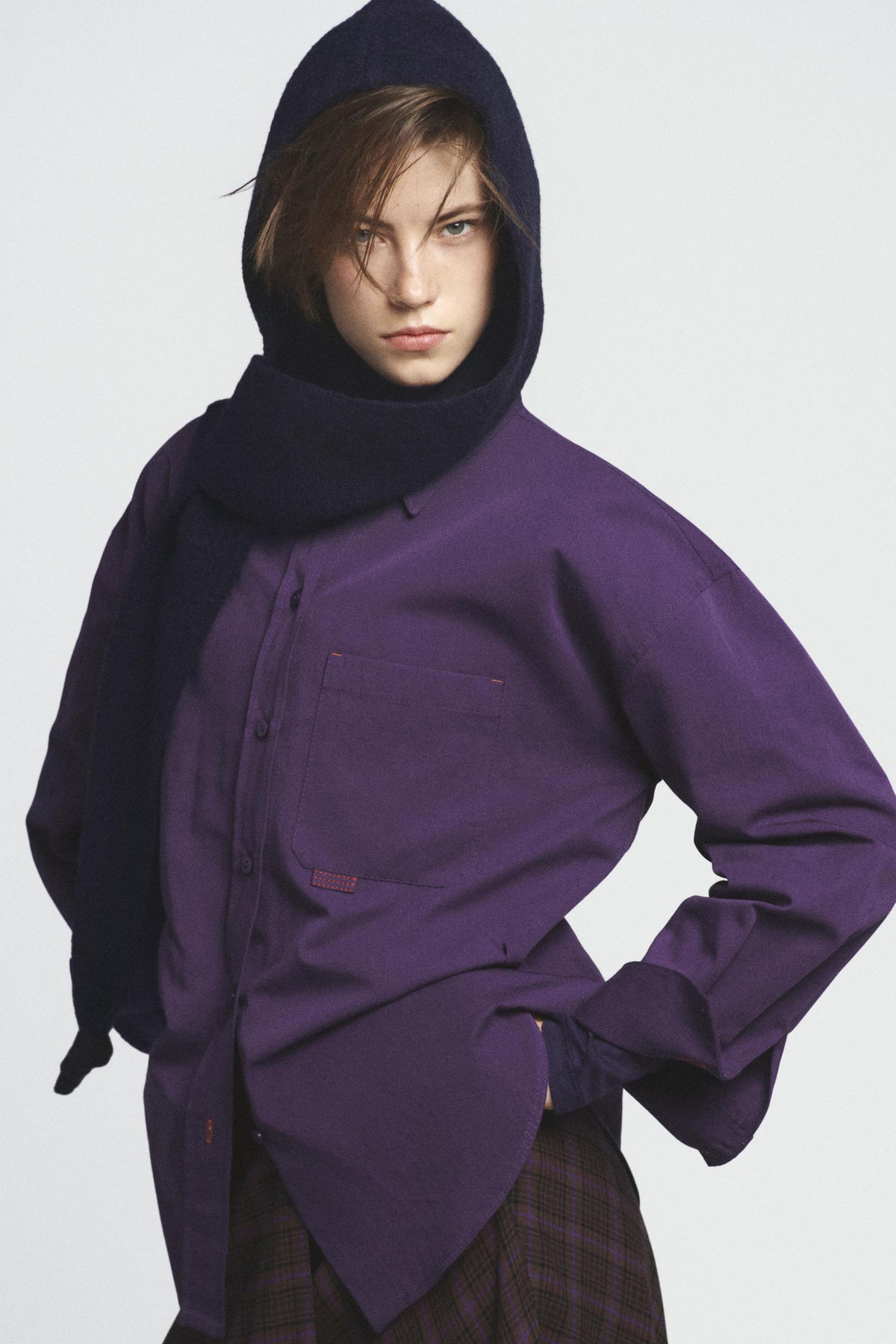 KNIT HOODIE SCARF NAVY BLUE