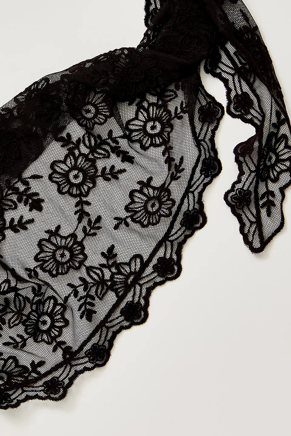 Lace Triangle Scarf Black