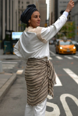 100% LINEN STRIPED SCARF