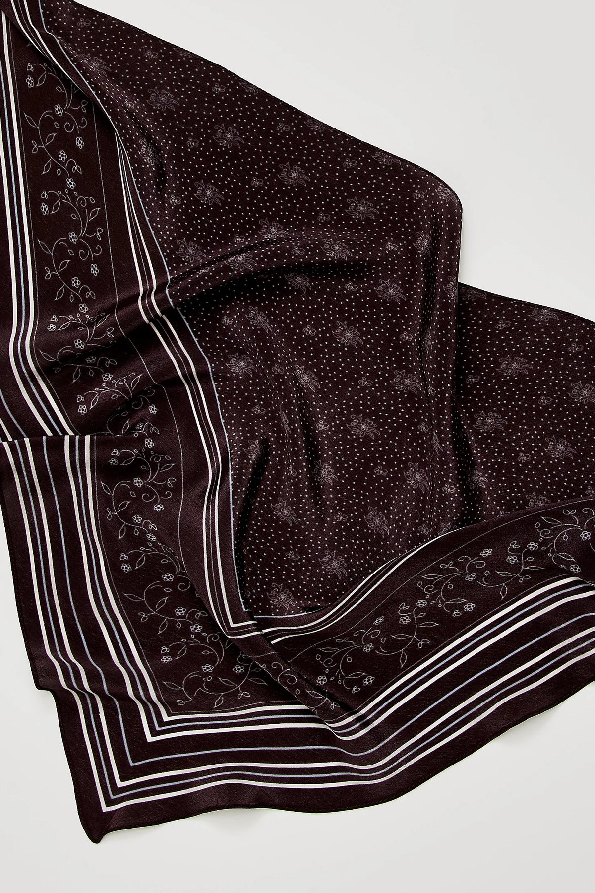 Triangle Bandana Paisley Brown