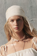 Knit Triangle Scarf Off White