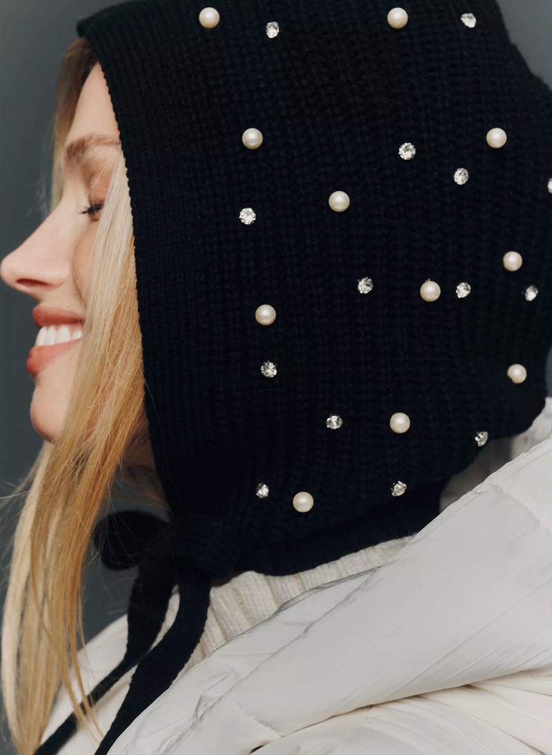 Surlaclava Pearl Knit Bonnet Hoodie Black