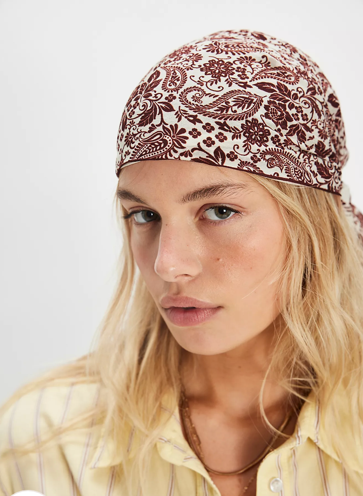 Triangle Bandana Paisley Burgundy