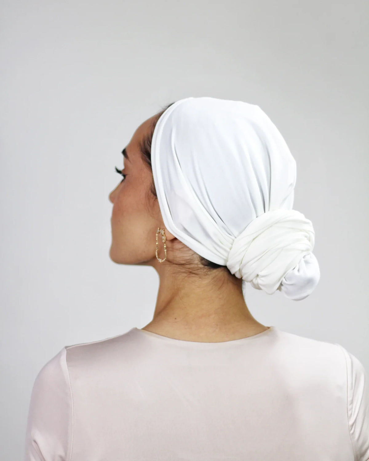 Effortless Infiniti Wrap White