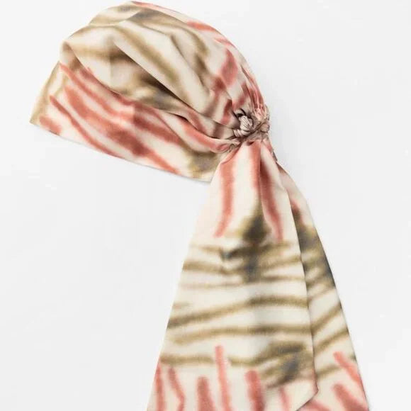 PRE-TIED SATIN BANDANA WRAP BEIGE ZEBRA