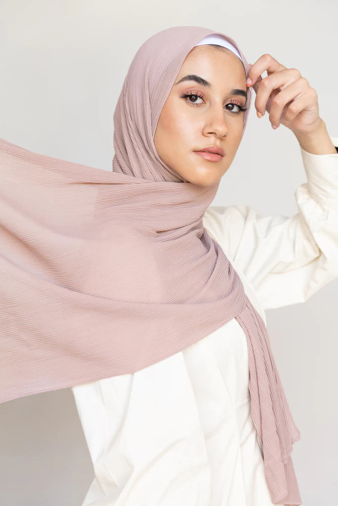 Pleated Twill Scarf